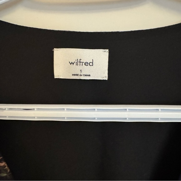 Aritzia Wistful Floral Blouse - Women’s Small - Picture 6 of 10